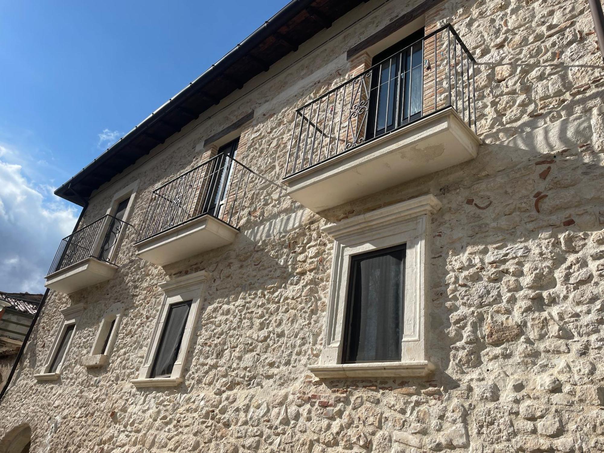 فندق Sognando Bominaco - Dimora San Pellegrino المظهر الخارجي الصورة
